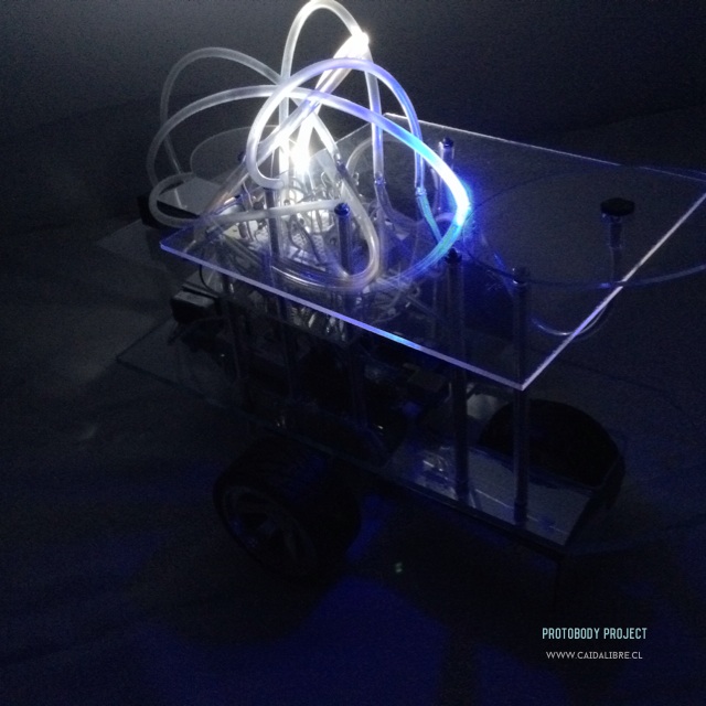 Protobody,cuerpo y tecnología en chile,movimiento,cuerpo y tecnología,hardware,Arduino,robótica,máquinas,machines,màquines,Hangar,Fondart,Metabody,dones artistes,dones art i tecnologia