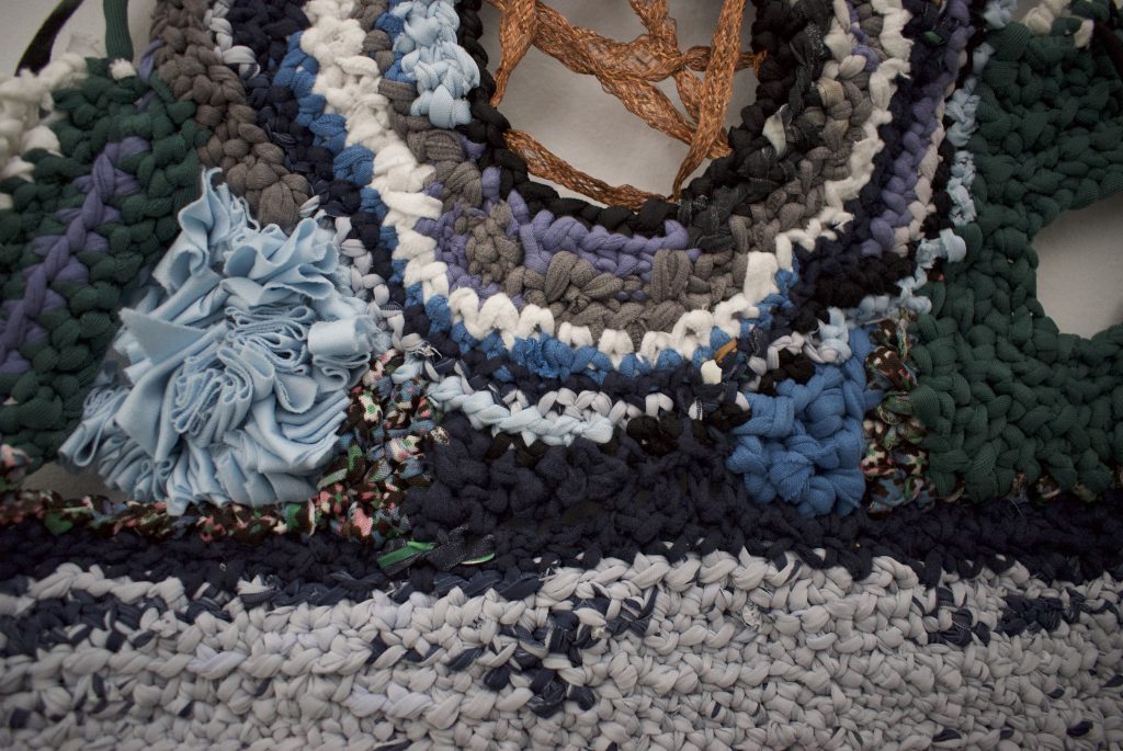 Atacama_detalle_electrotextil - BRISA MP Textile created from clothing waste, electronics, and copper. Brisa MP. Galería Sur. Barcelona, 2025